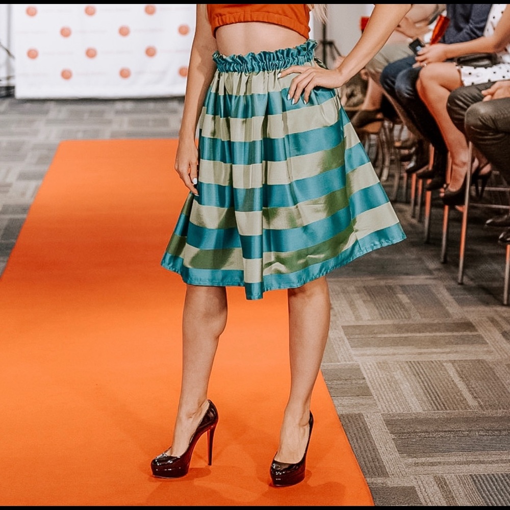 Summer skirt - Picture 3 of 3